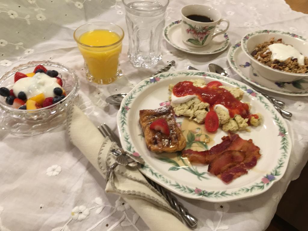 Ebenezer House Bed & Breakfast Burtonsville Экстерьер фото
