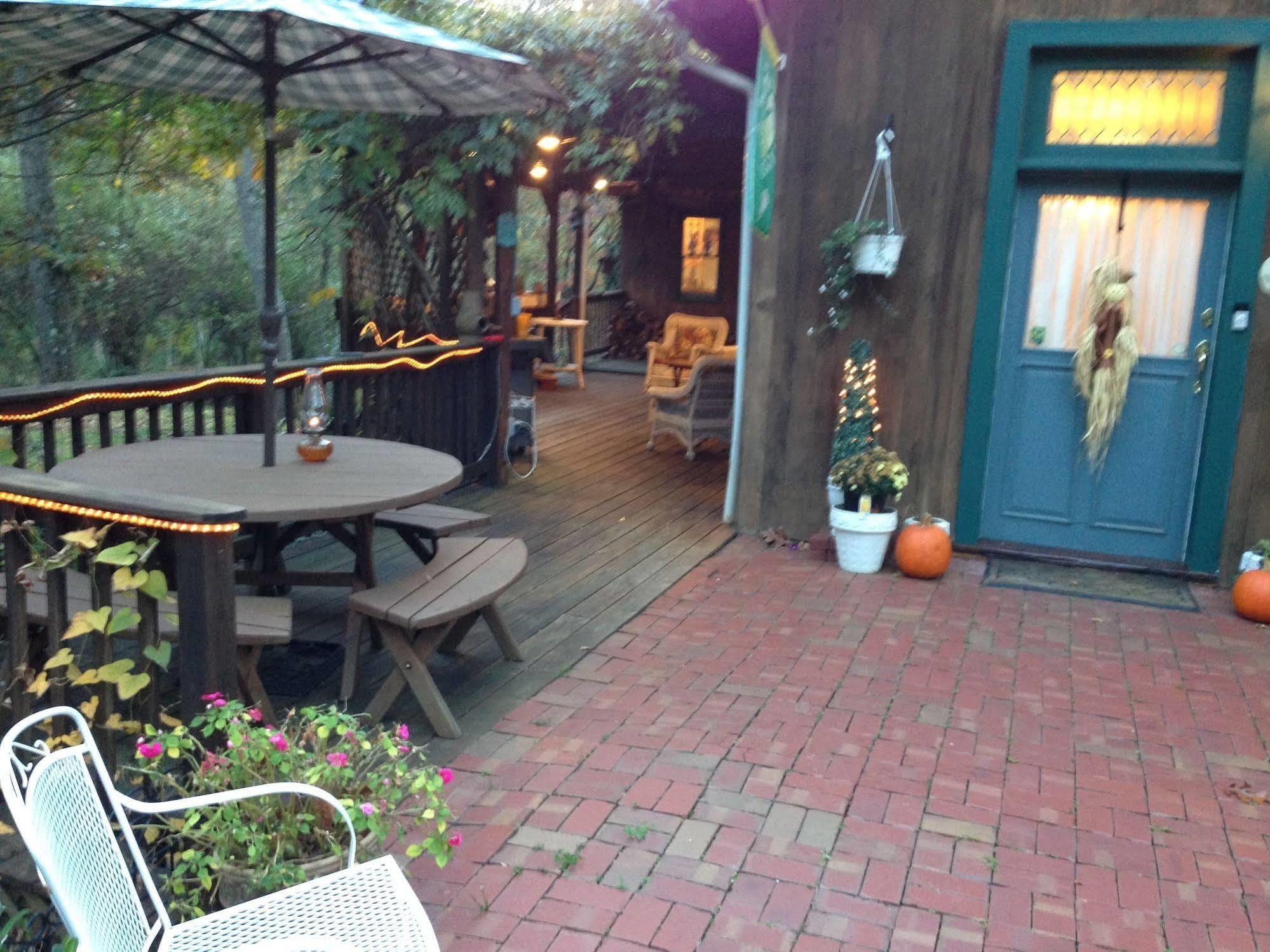 Ebenezer House Bed & Breakfast Burtonsville Экстерьер фото